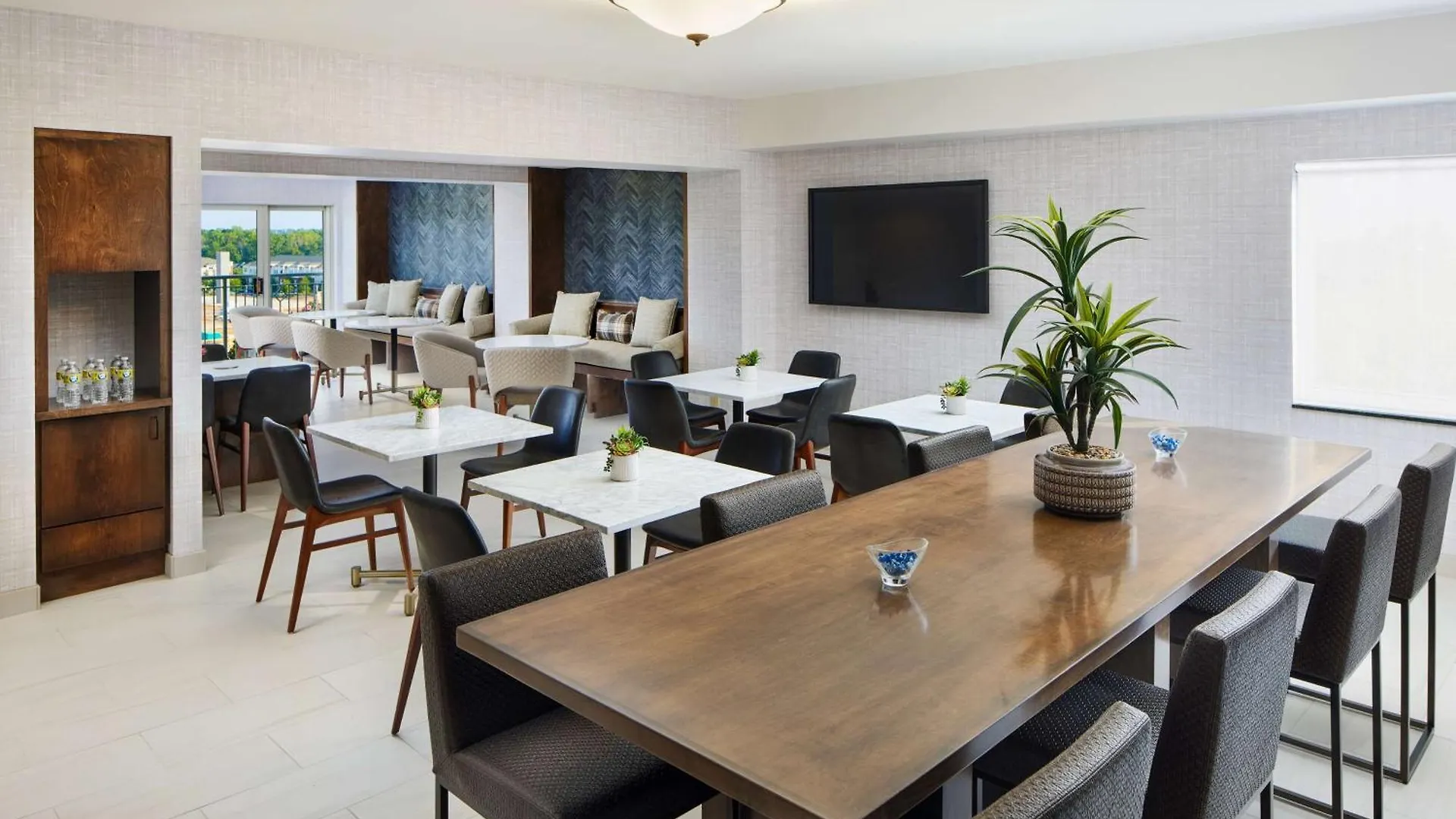 Hilton Charlotte Airport Hotel