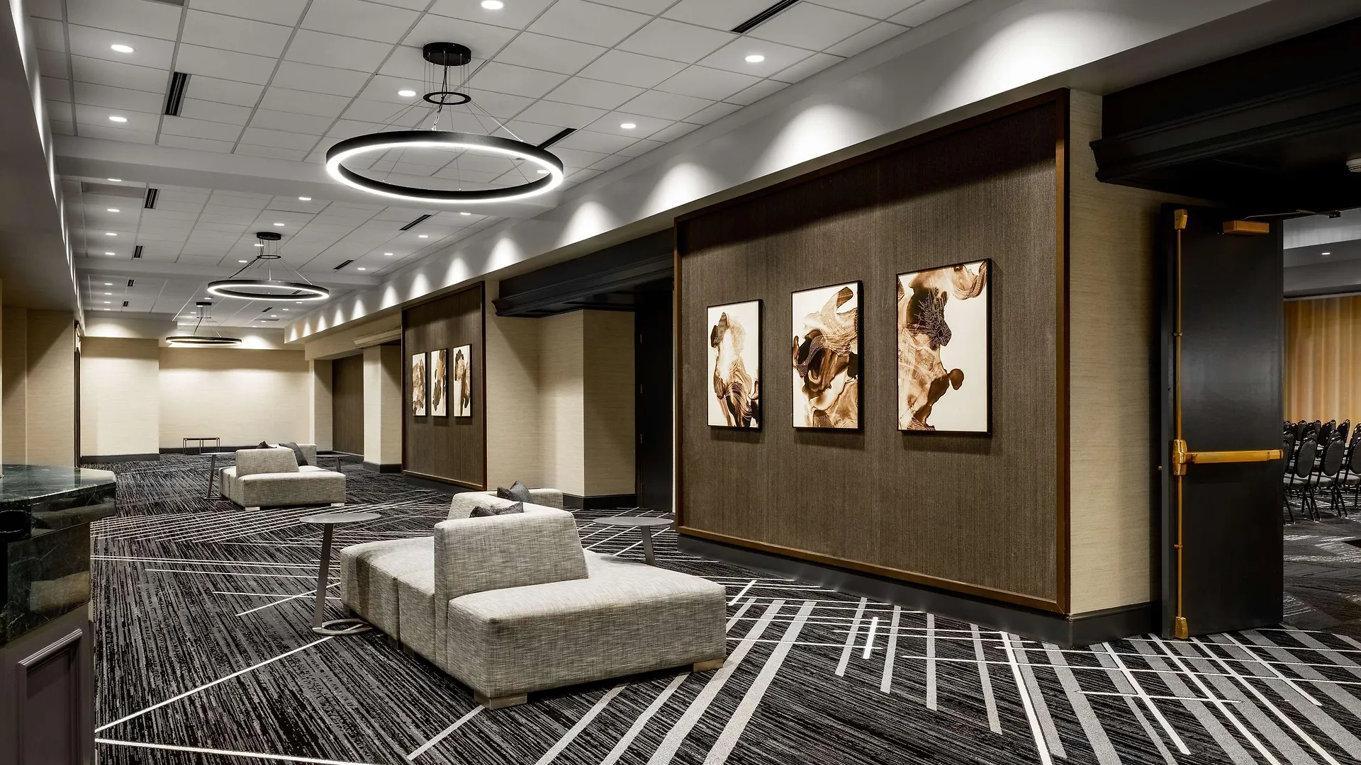 Hilton Charlotte Airport Hotel