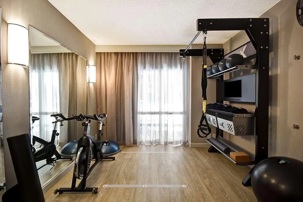 ****  Hilton Charlotte Airport Hotel ABD